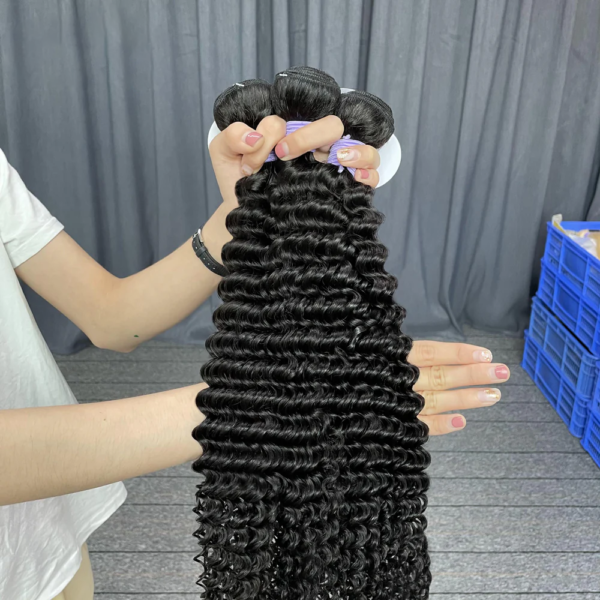 Deep Wave Hair Bundle Natural Black Color Weave Hair Extensions 3