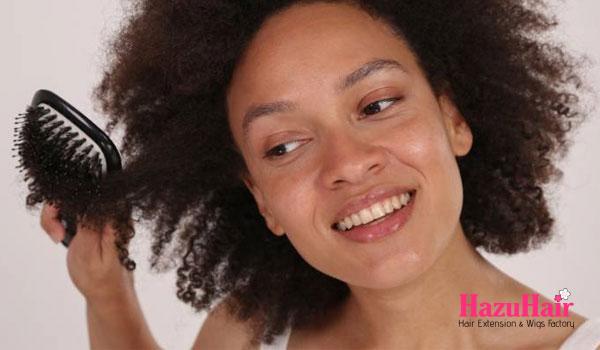 The Signs You’re Using the Wrong Hair Tools for a Blow Dry